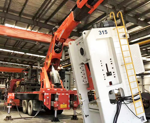 石阡附近随车吊出租，轻松解决运输难题